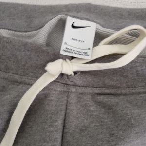 Nike joggers